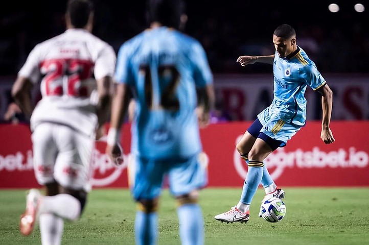 Palmeiras aplica virada épica no Botafogo e esquenta briga por título